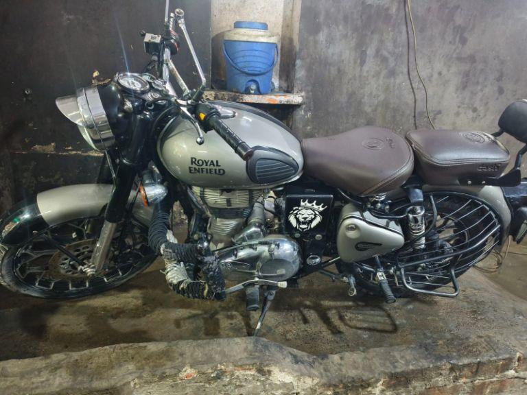 Royal Enfield Meteor 350 Fireball 2024