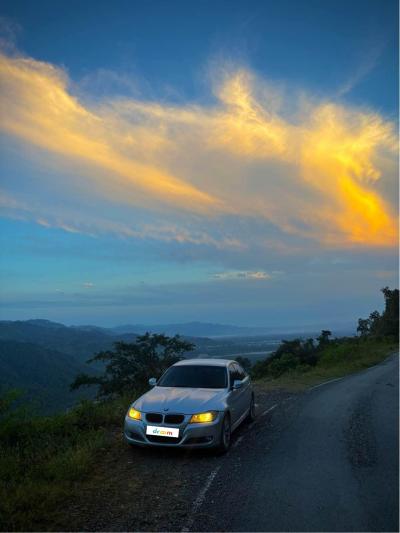 BMW 3 Series 320d 2011