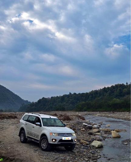 Mitsubishi Pajero Sport 4X4 2015