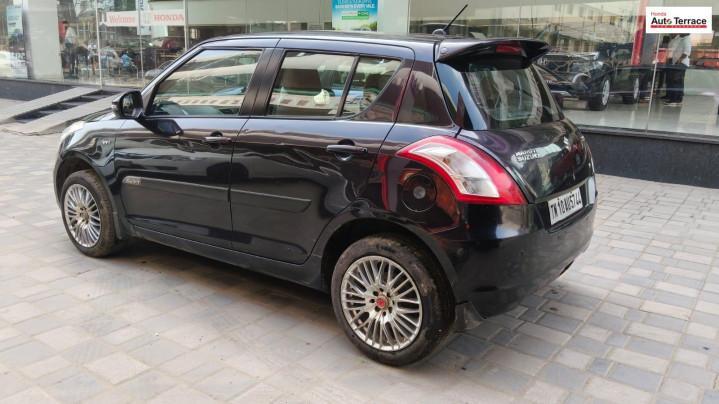 Maruti Suzuki Swift VXi 2015