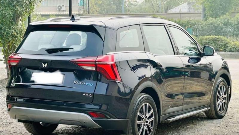 Mahindra XUV700 AX 7 Diesel AT Luxury Pack 7 STR 2022