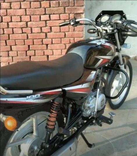 Bajaj CT 100 100cc 2016