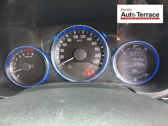 Honda City 1.5 V MT SUN ROOF 2016