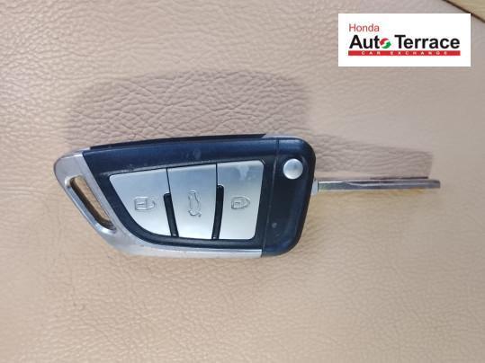 Hyundai Verna 1.6 VTVT SX 2013