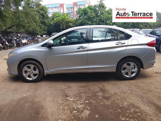 Honda City 1.5 V MT SUN ROOF 2016