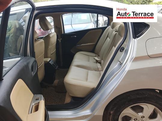 Honda City 1.5 V MT SUN ROOF 2016