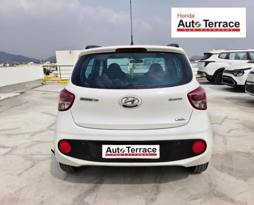 Hyundai Grand i10 1.2 Sportz (O) AT 2017
