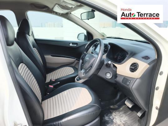 Hyundai Grand i10 1.2 Sportz (O) AT 2017