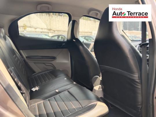 Tata Tiago Revotron XT 2017