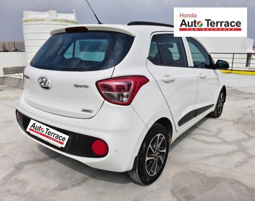 Hyundai Grand i10 1.2 Sportz (O) AT 2017