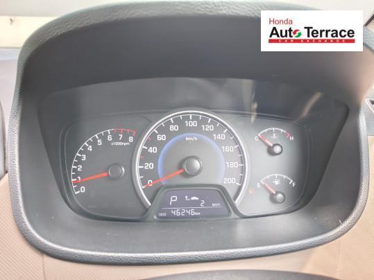 Hyundai Grand i10 1.2 Sportz (O) AT 2017