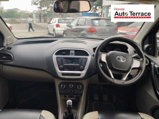 Tata Tiago Revotron XT 2017