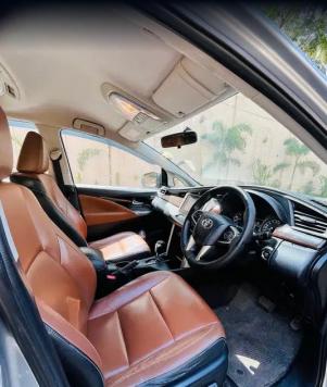 Toyota Innova Crysta 2.8 ZX AT 7 STR 2016