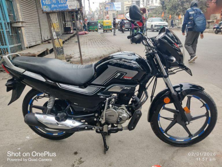 Hero Super Splendor Drum Black and Accent 2024