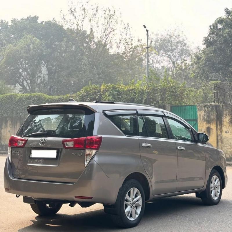 Toyota Innova Crysta 2.4 VX 7 STR 2018