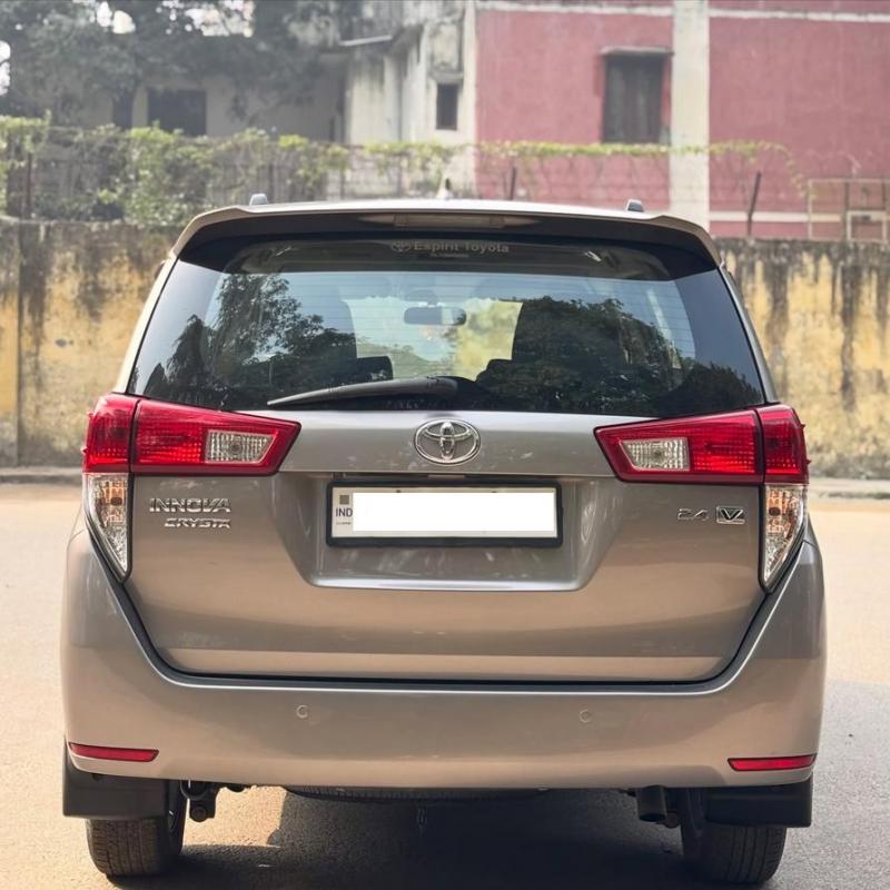 Toyota Innova Crysta 2.4 VX 7 STR 2018