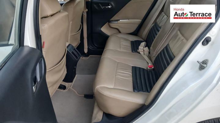 Honda City V i-VTEC 2014