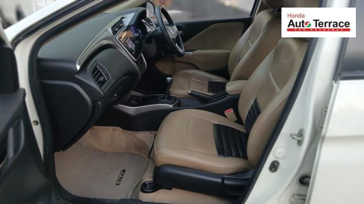 Honda City V i-VTEC 2014