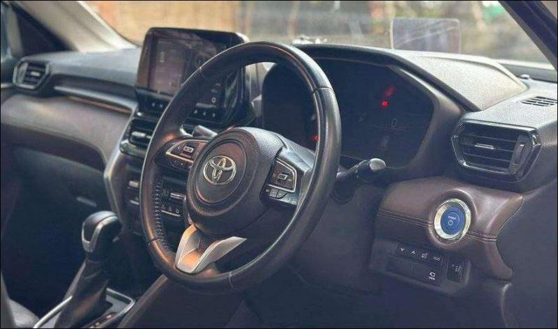 Toyota Urban Cruiser Hyryder V Hybrid 2024