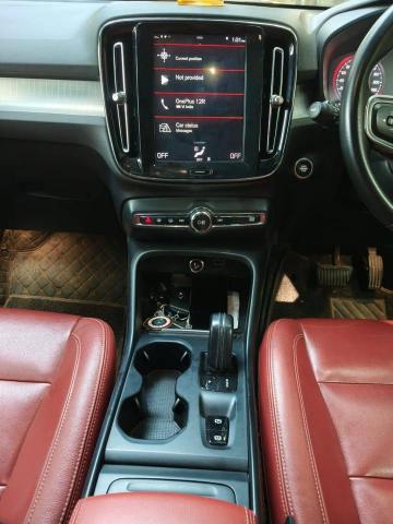 Volvo XC40 D4 Momentum 2019