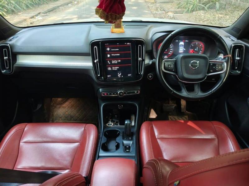 Volvo XC40 D4 Momentum 2019