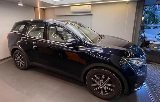 Mahindra XUV700 AX 7 Diesel AT AWD Luxury Pack 7 STR 2022