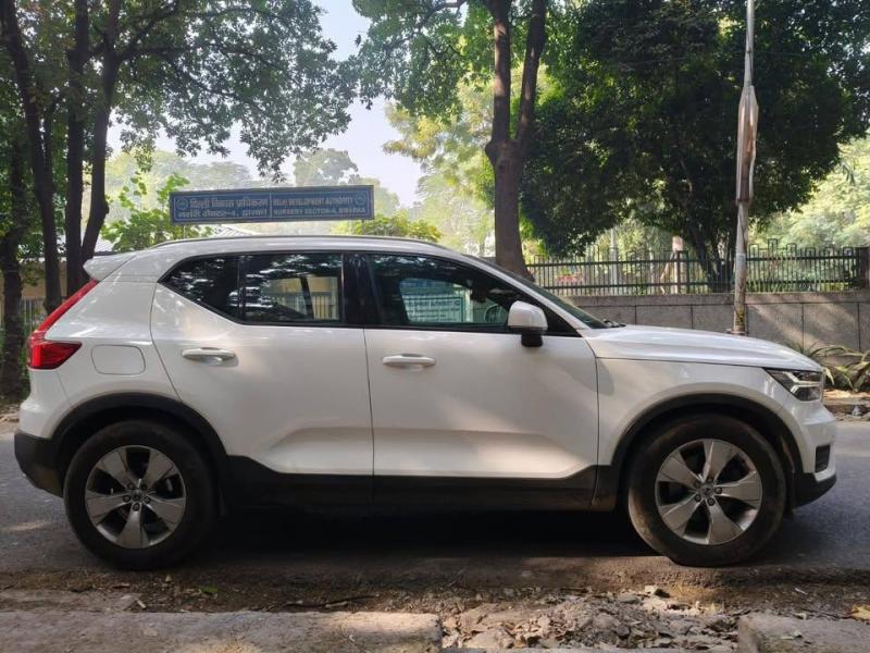 Volvo XC40 D4 Momentum 2019