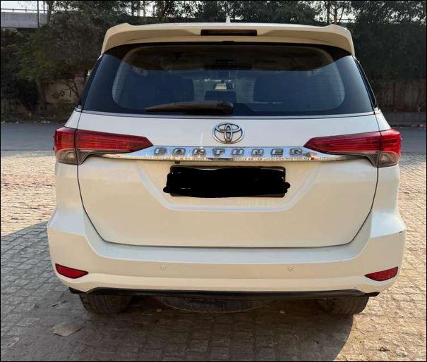 Toyota Fortuner 3.0 4x2 MT 2017
