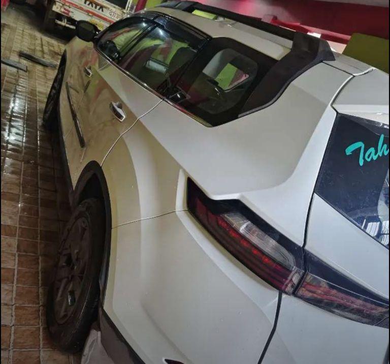 Tata Safari XT Diesel 2021