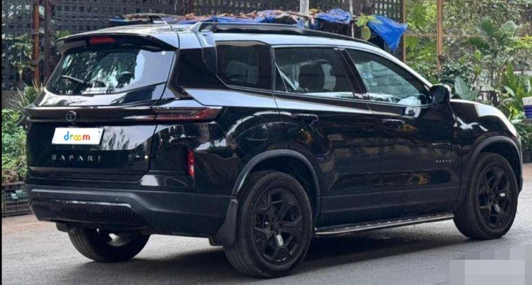 Tata Safari Adventure Plus Dark Edition AT 2024