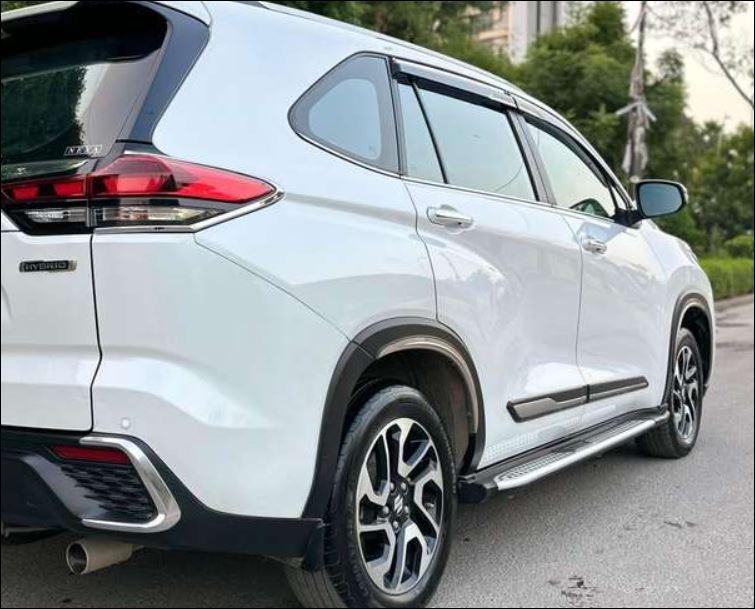 Maruti Suzuki Invicto Alpha Plus 7 STR 2023