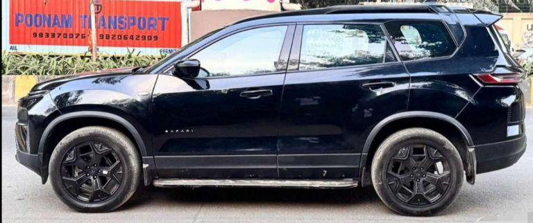 Tata Safari Adventure Plus Dark Edition AT 2024