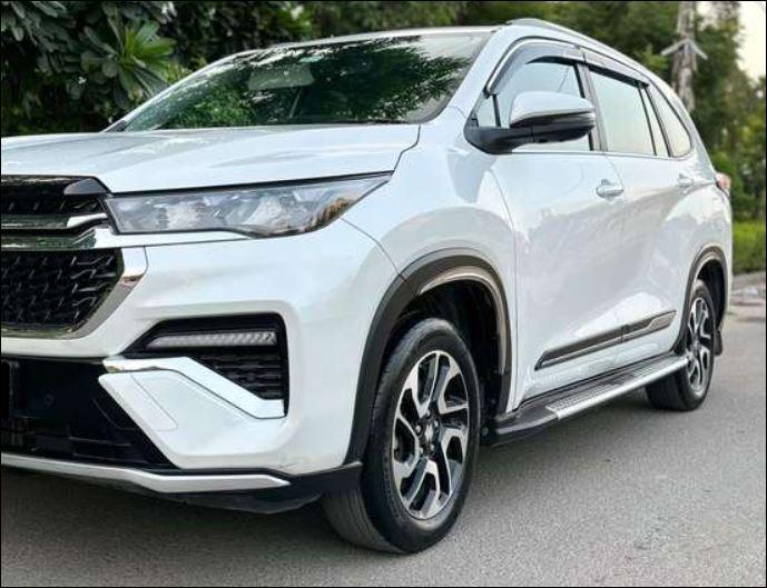 Maruti Suzuki Invicto Alpha Plus 7 STR 2023