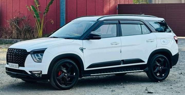 Hyundai Alcazar Signature (O) 7 Seater 1.5 Diesel AT AE 2024