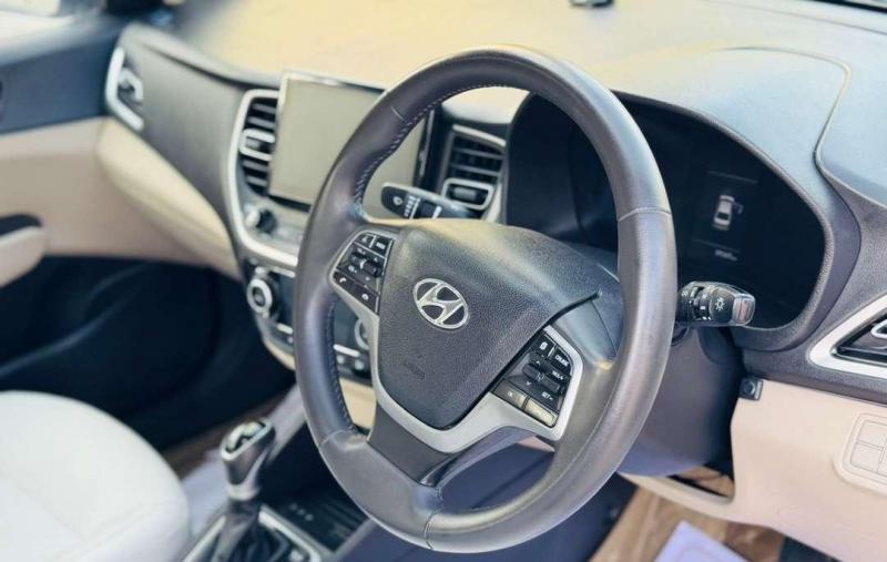 Hyundai Verna SX 1.5 CRDi AT 2022