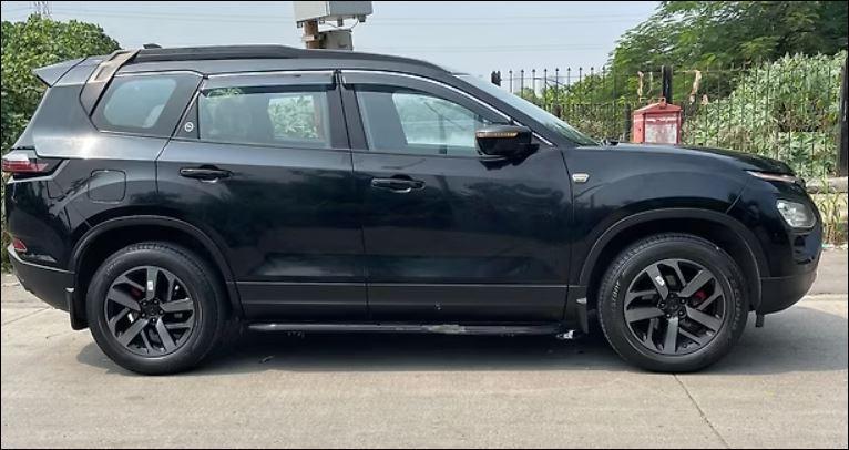 Tata Safari XZA Plus Red Dark Edition 2023