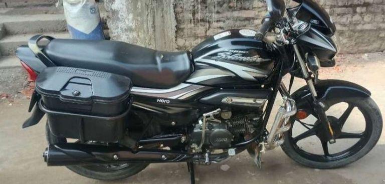 Hero Super Splendor Self Drum Alloy 125cc 2023