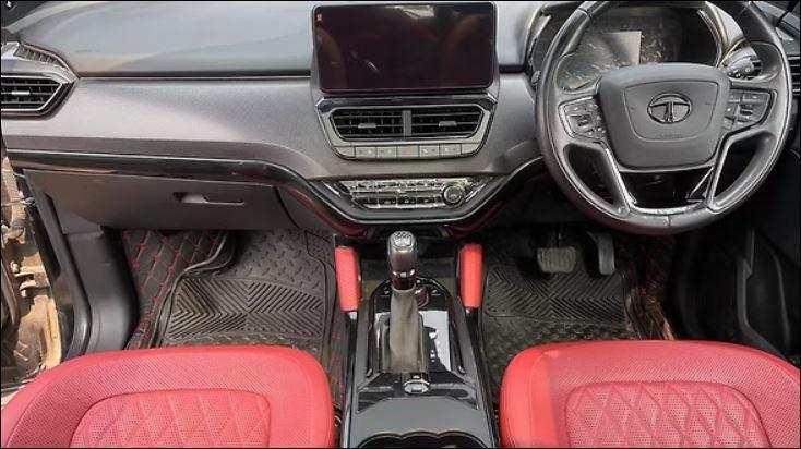 Tata Safari XZA Plus Red Dark Edition 2023