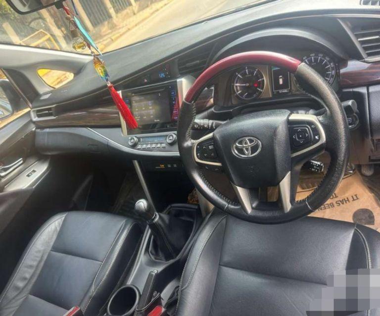 Toyota Innova Crysta 2.4 ZX 7 STR 2017