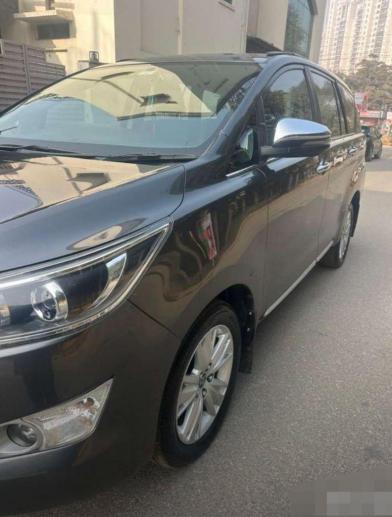 Toyota Innova Crysta 2.4 ZX 7 STR 2017