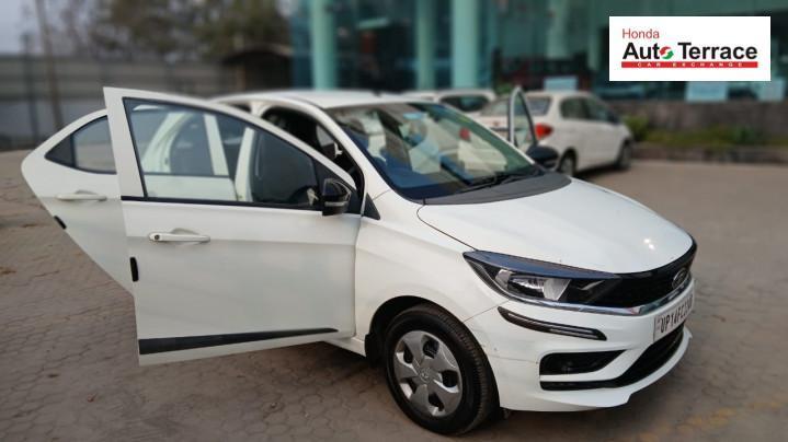 Tata Tiago Revotron XT 2022