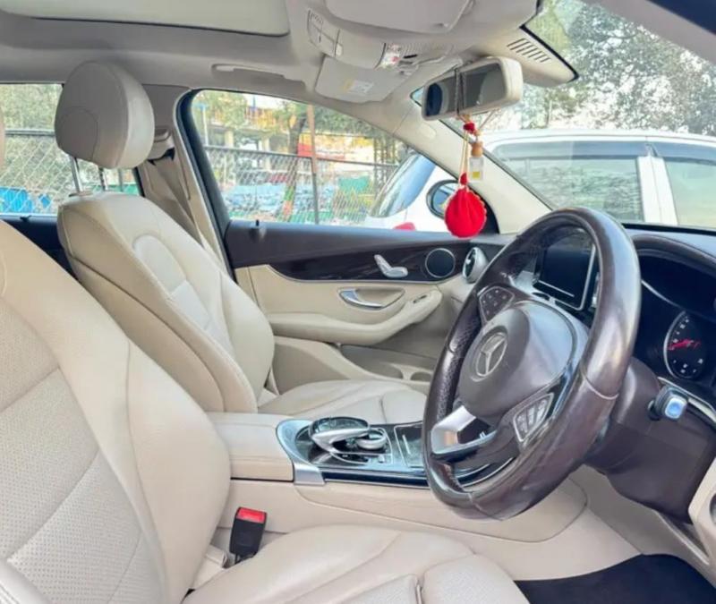 Mercedes-Benz GLC 220 D 4MATIC 2017