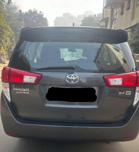 Toyota Innova Crysta 2.4 ZX 7 STR 2017