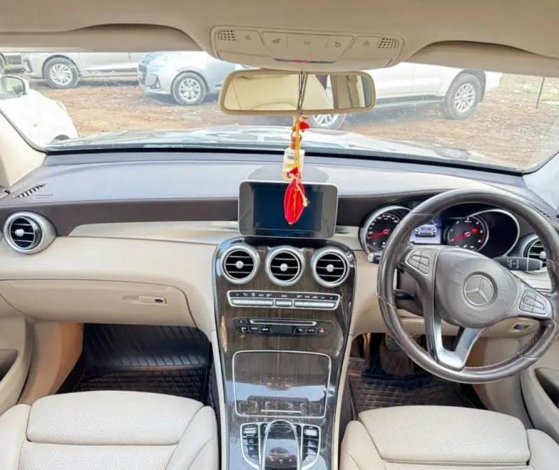 Mercedes-Benz GLC 220 D 4MATIC 2017