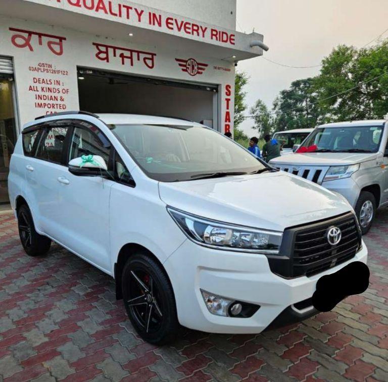 Toyota Innova Crysta 2.4 GX 7 STR 2023