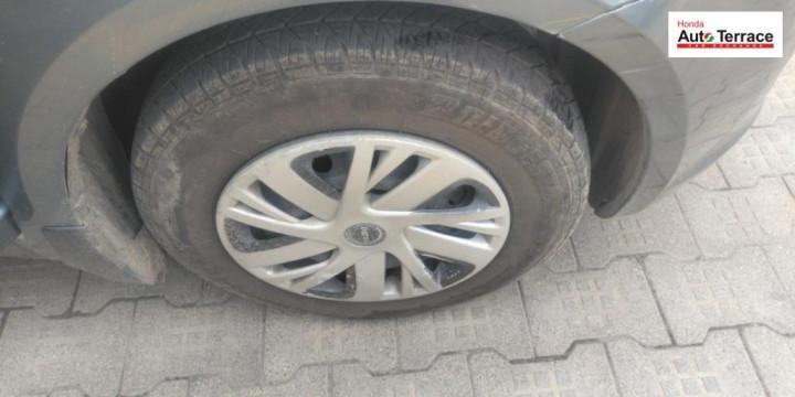 Maruti Suzuki Swift VXi 2011