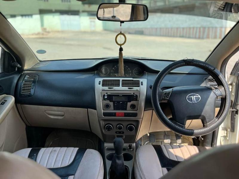 Tata Indica Vista VX Quadrajet 2011