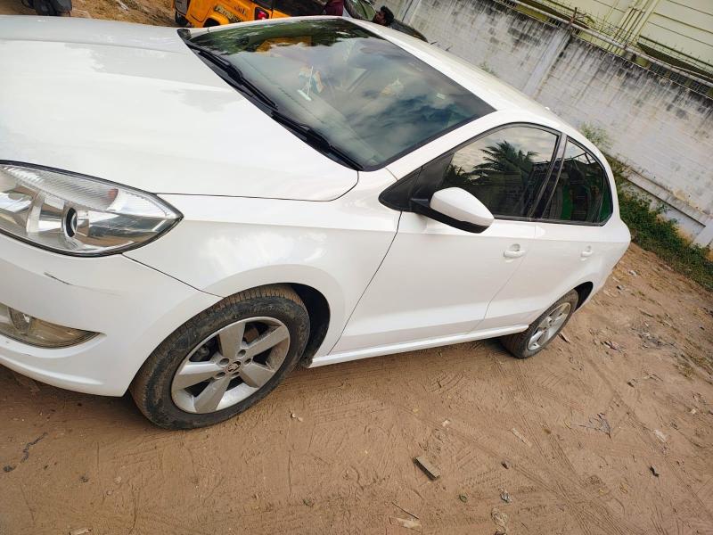 Skoda Rapid 1.5 TDI CR STYLE PLUS 2015