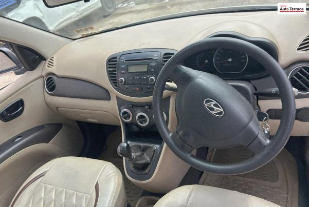 Hyundai i10 Sportz 1.2 2011