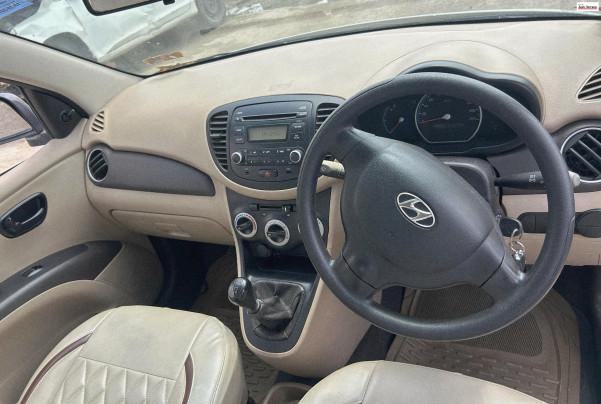 Hyundai i10 Sportz 1.2 2011